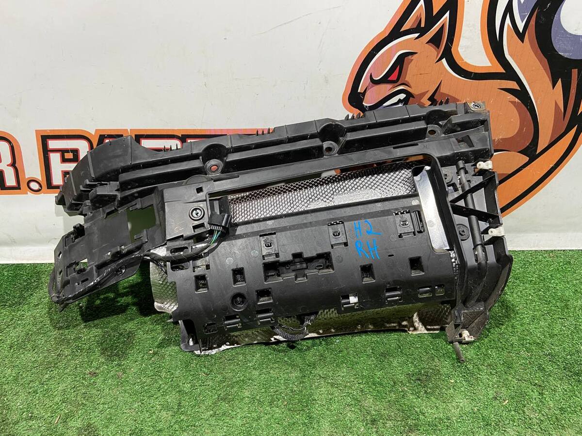 LR139037 Датчик відкриття багажних дверей без рук правий Range Rover L405 (2013-2021)